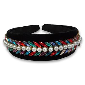 Tiara Preta com Pérolas e Pedras Coloridas - Importado