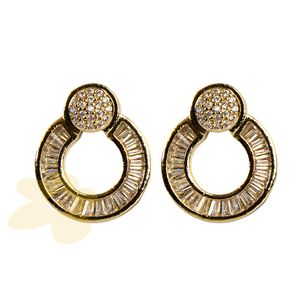 1208 - Brinco com Zircônia - Importado